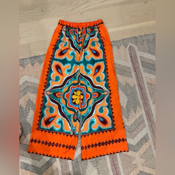 Zara Flowy Printed Pants - Large - Picture 2 of 3